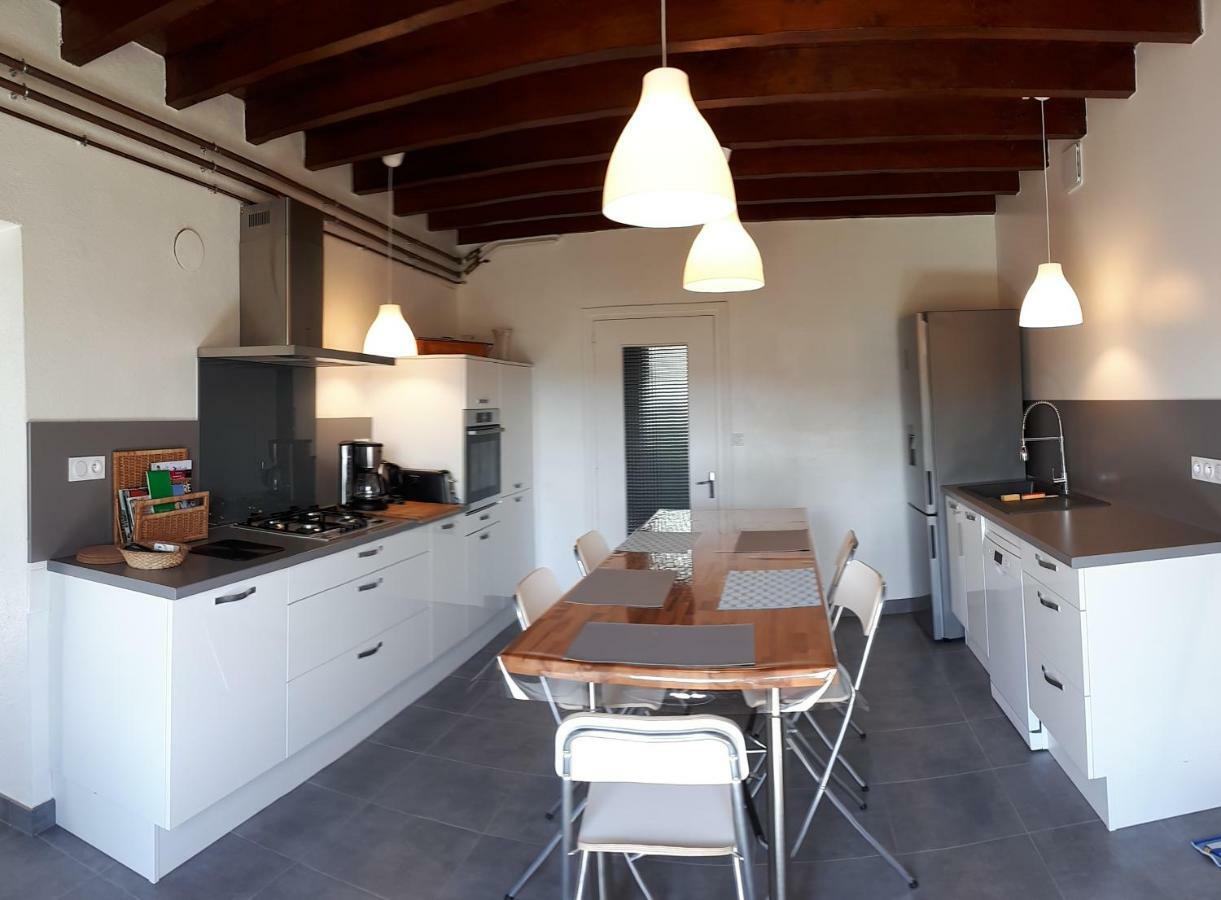 Grand Gite Maison D Alice Auvergne - 15 Personnes Saint-Bonnet-les-Quarts Exterior foto